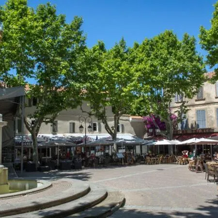 Maison Entre Vignes Et Piscine A 5 Mn Des Plages ! Villa *