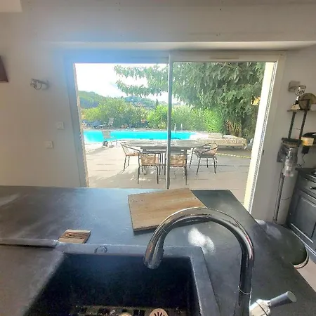 Maison Entre Vignes Et Piscine A 5 Mn Des Plages ! Villa *