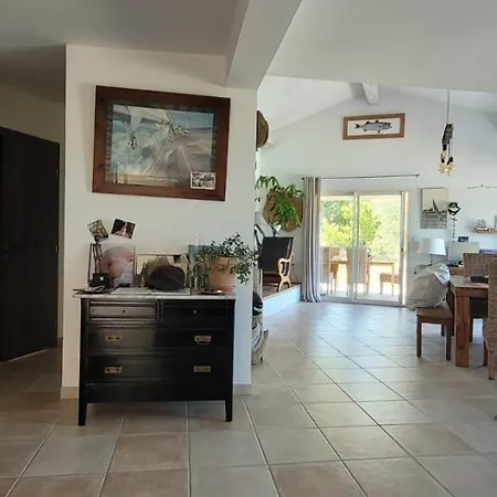 Maison Entre Vignes Et Piscine A 5 Mn Des Plages ! * 滨海圣西尔