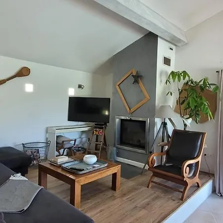 Maison Entre Vignes Et Piscine A 5 Mn Des Plages ! 滨海圣西尔